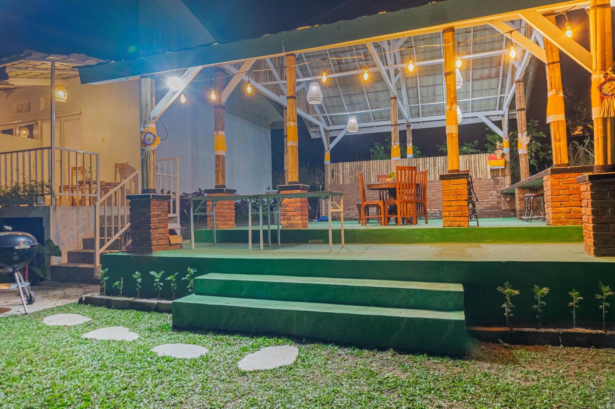 Santya Loka Lodge & Twin Waterfall Jatiluwih Esterno foto